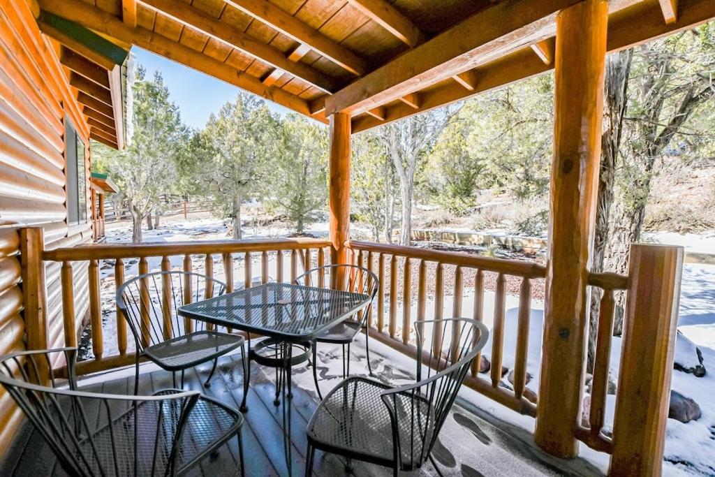 Rodeo In The Pines, 5 Minutes Away Restaurants, And Lakes And Hiking Holiday home