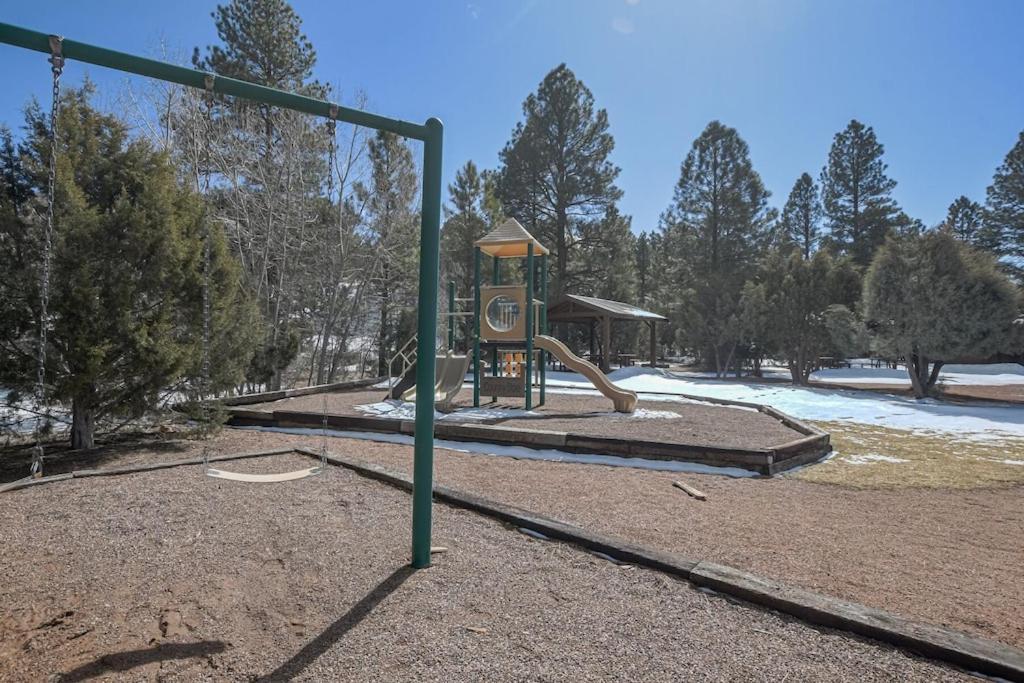 Rodeo In The Pines, 5 Minutes Away Restaurants, And Lakes And Hiking Holiday home *